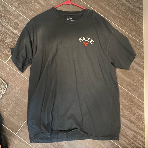 Faze Clan Logo T-Shirt - Picture 2 of 3
